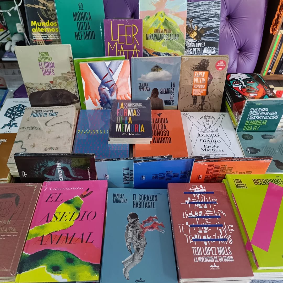 libros librería Inédita Puebla