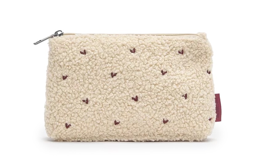 Pull & Bear Neceser borreguillo corazones