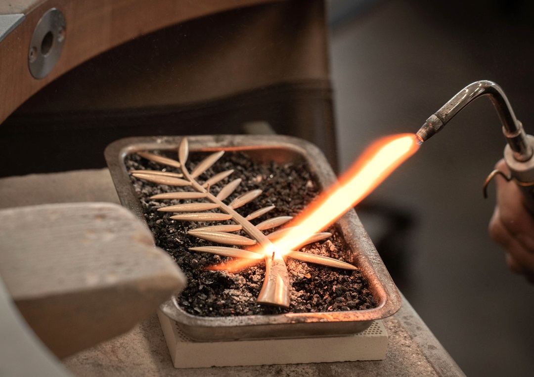 Soldering with a torch Ambiance