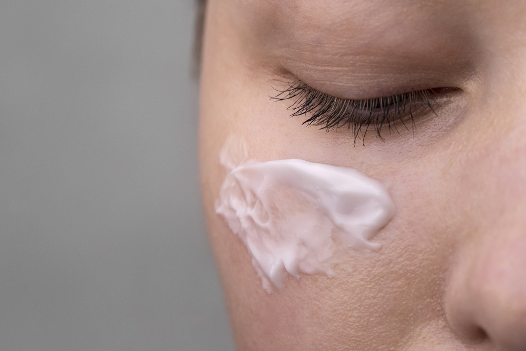 crema serum skincare ectoína